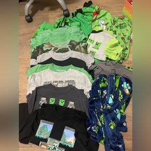 Boys Minecraft lot 18 items